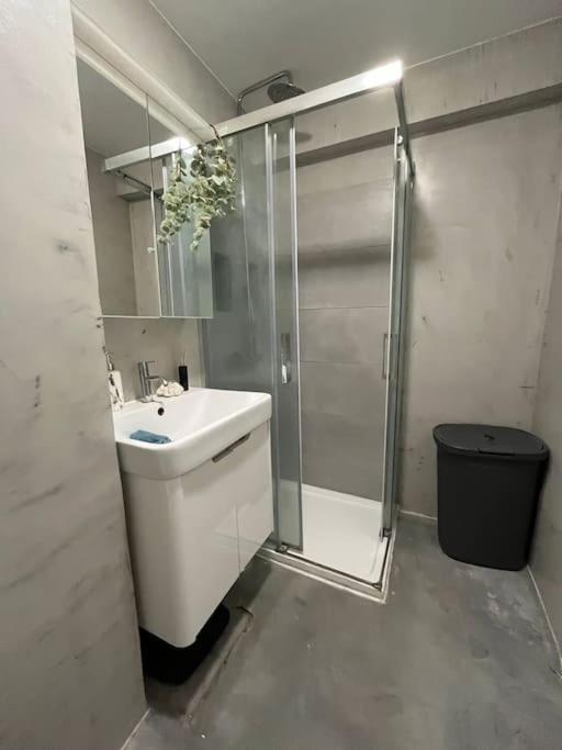 Charmoso Apartamento Na Herdade Da Aroeira Aroeira  Esterno foto